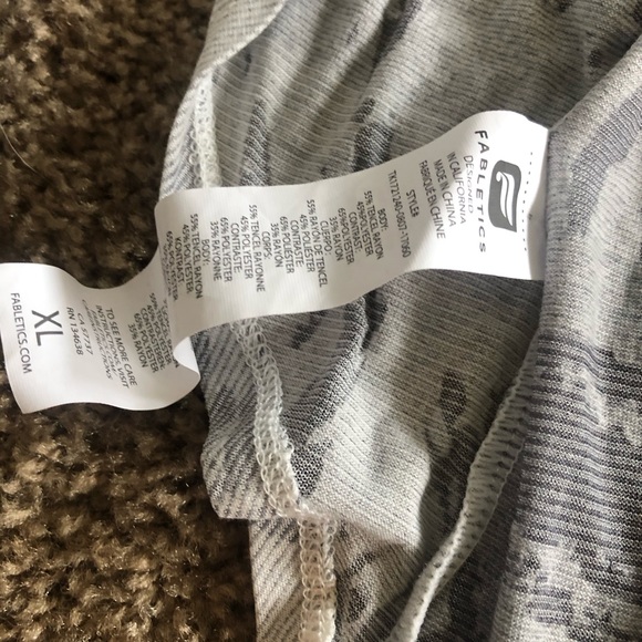 Fabletics Tank - Picture 3 of 4